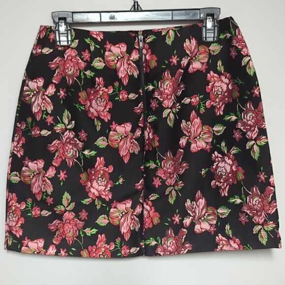 NWT Mink Pink Larache Floral Mini Skirt - Picture 3 of 4